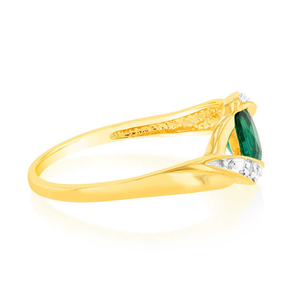 Created Emerald Cubic Zirconia Ring in 9ct Yellow Gold