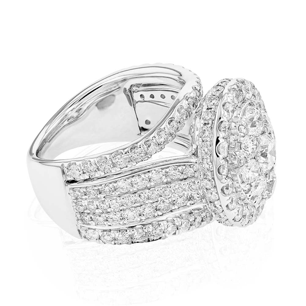 4 carat deals diamond cluster ring